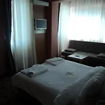 Отель Monte 2*