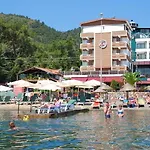 Отель Monte 2*